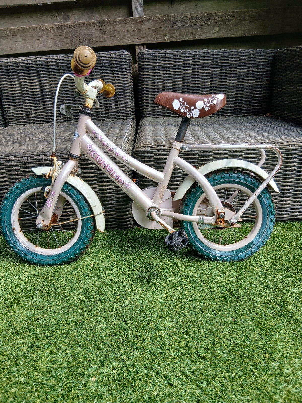 Kinderfietsje Corvino Liberty 12,5 inch, Fietsen en Brommers, Fietsen | Kinderfietsjes, Ophalen, Gebruikt, Minder dan 16 inch
