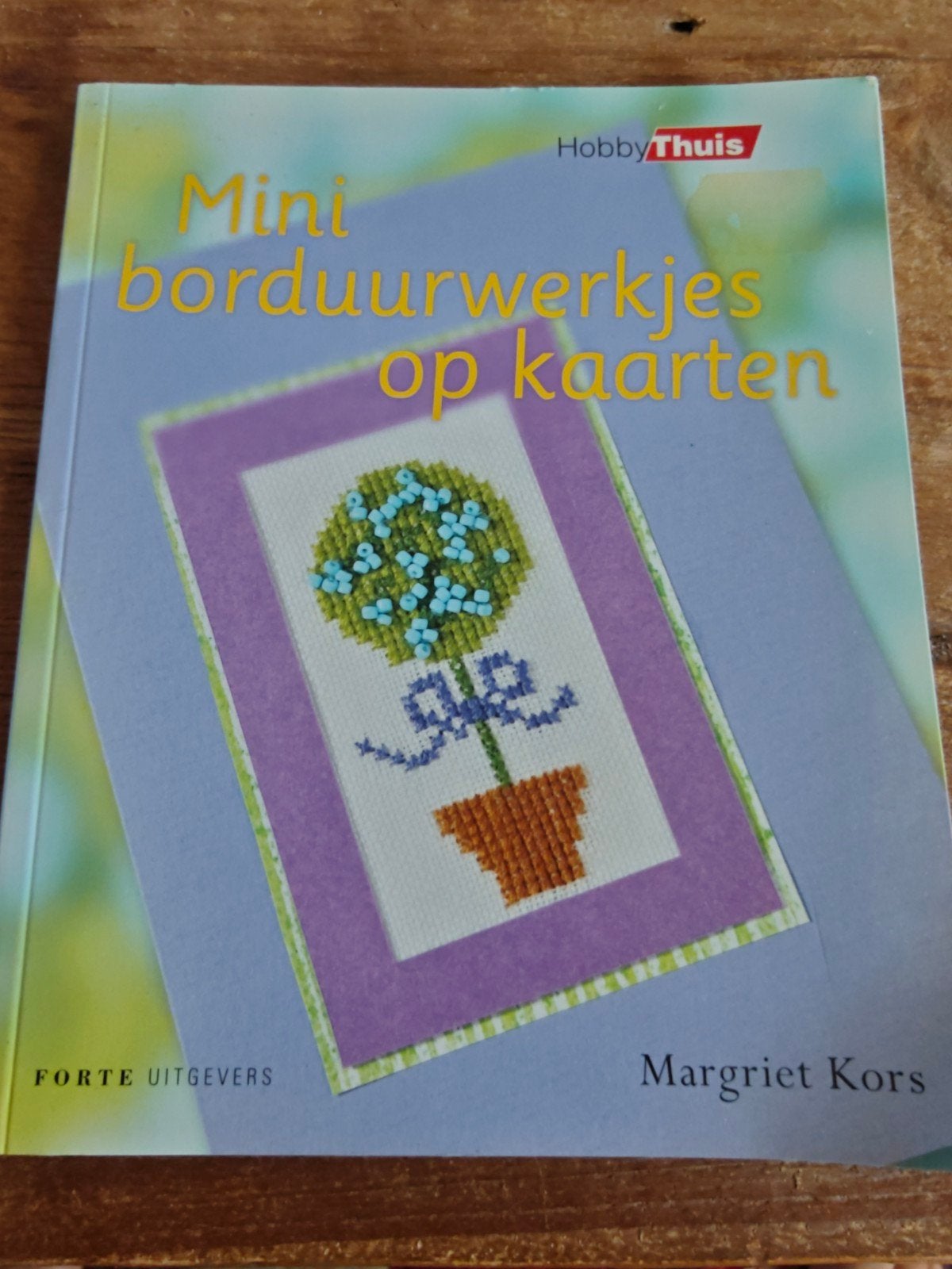 Mini borduurwerkjes op kaarten - HobbyThuis, Hobby en Vrije tijd, Ophalen, Zo goed als nieuw, Handborduren, Patroon