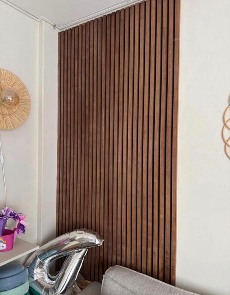 Houten lattenwand - 250x105 cm - Modern design, Hout, Ophalen of Verzenden, Zo goed als nieuw, Bruin