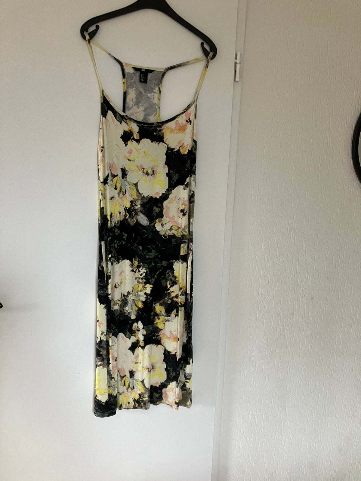 Zomerjurk geel zwart Maat M van H&M., Maat 38/40 (M), Zwart, Ophalen of Verzenden, Zo goed als nieuw