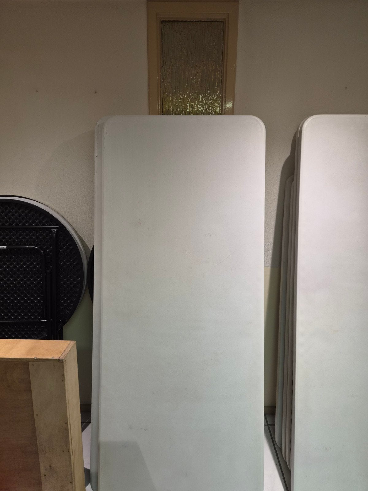 Partytent tafel - gescheurd maar nog prima bruikbaar, Huis en Inrichting, Ophalen, 50 tot 100 cm, 150 tot 200 cm, Vier personen