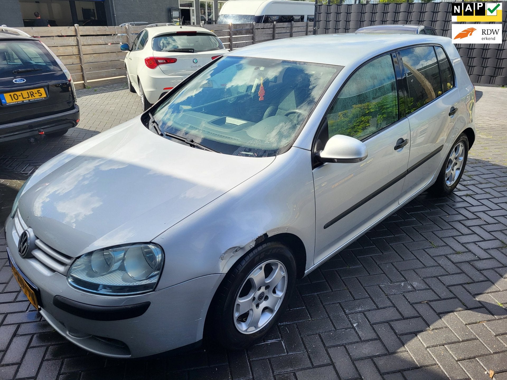 Volkswagen Golf 1.6 Turijn 5drs, Voorwielaandrijving, Stof, Gebruikt, 4 cilinders