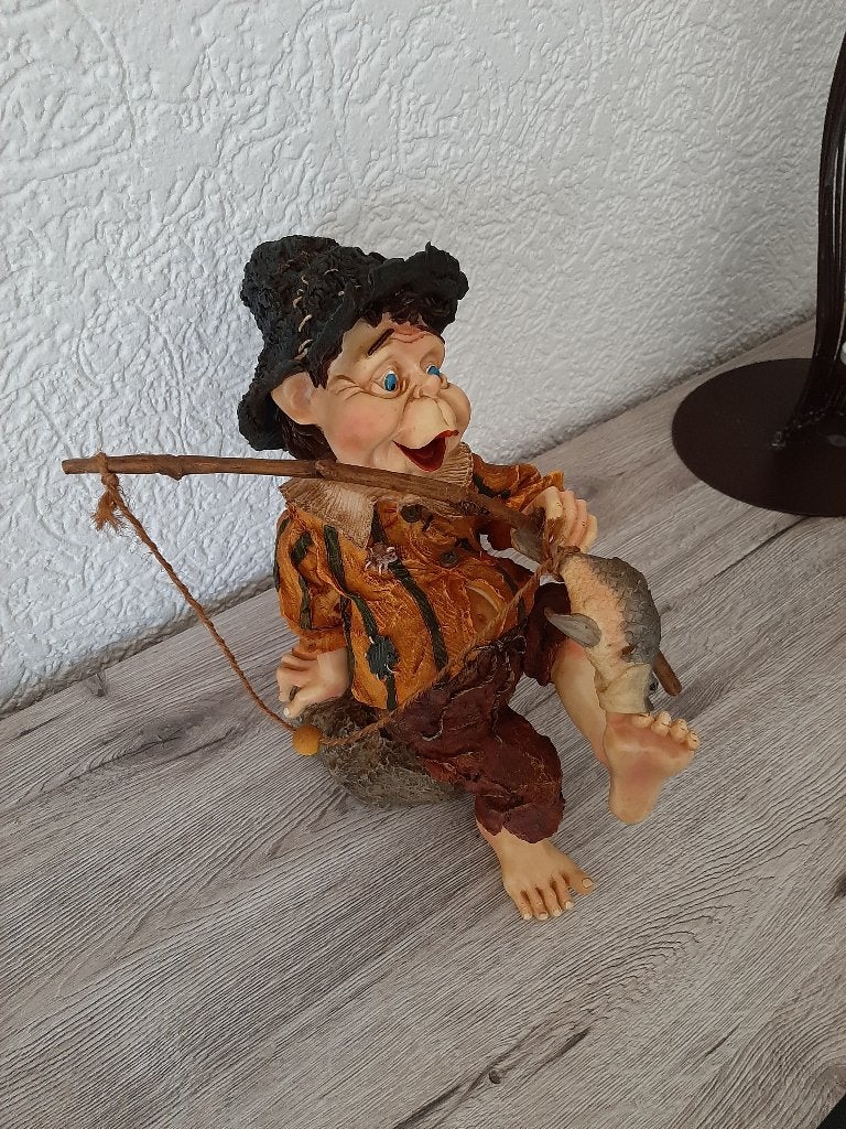 laven efteling Latch met vis op teen, Ophalen of Verzenden, Zo goed als nieuw, Beeldje of Poppetje