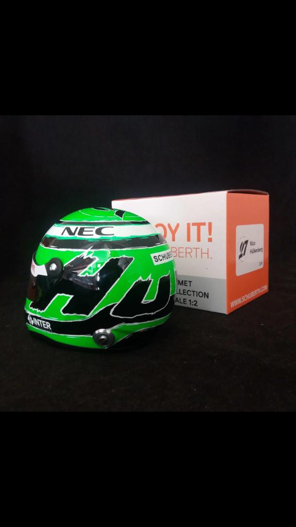 Nico Hulkenberg 2016 Mini Helmet 1/2 scale, Verzamelen, Automerken, Motoren en Formule 1, Ophalen of Verzenden, Nieuw, Auto's