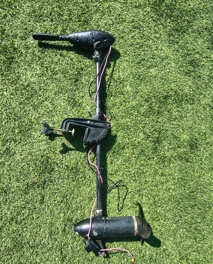 Aquaparx elektrische buitenboordmotor 12V 60LBS, Ophalen