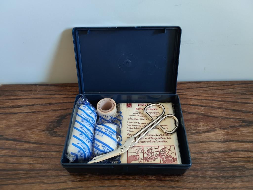 Verbanddoos met inhoud, Ophalen of Verzenden
