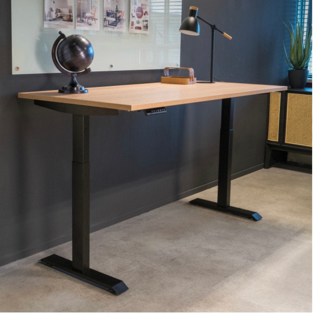 Hoogte verstelbaar bureau van Lumz, Huis en Inrichting, Ophalen, Metaal, Zo goed als nieuw, 80 cm