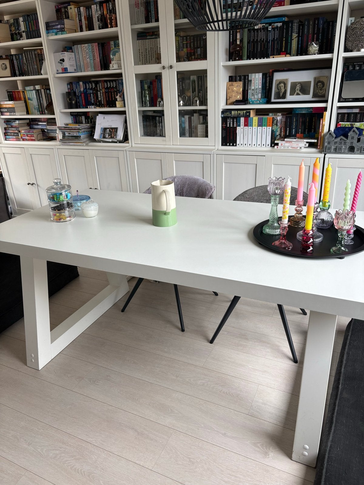 Witte eettafel met modern onderstel, Huis en Inrichting, Tafels | Eettafels, Ophalen, Gebruikt, 50 tot 100 cm, 150 tot 200 cm