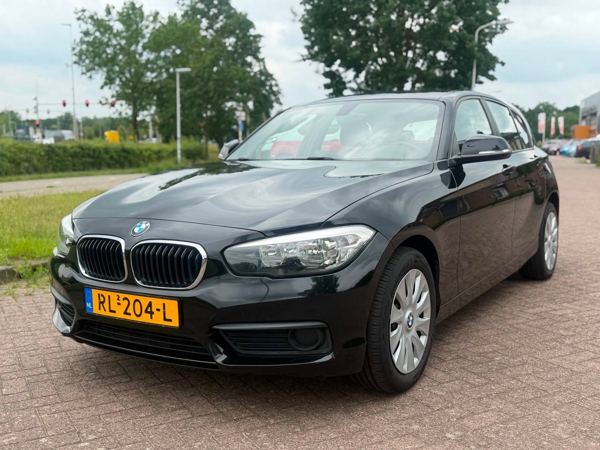 BMW 1-serie 116i M Sport Edition - APK 06-2027 - Top staat, Auto's, BMW, 1-Serie, Achterwielaandrijving, Euro 6, Alcantara