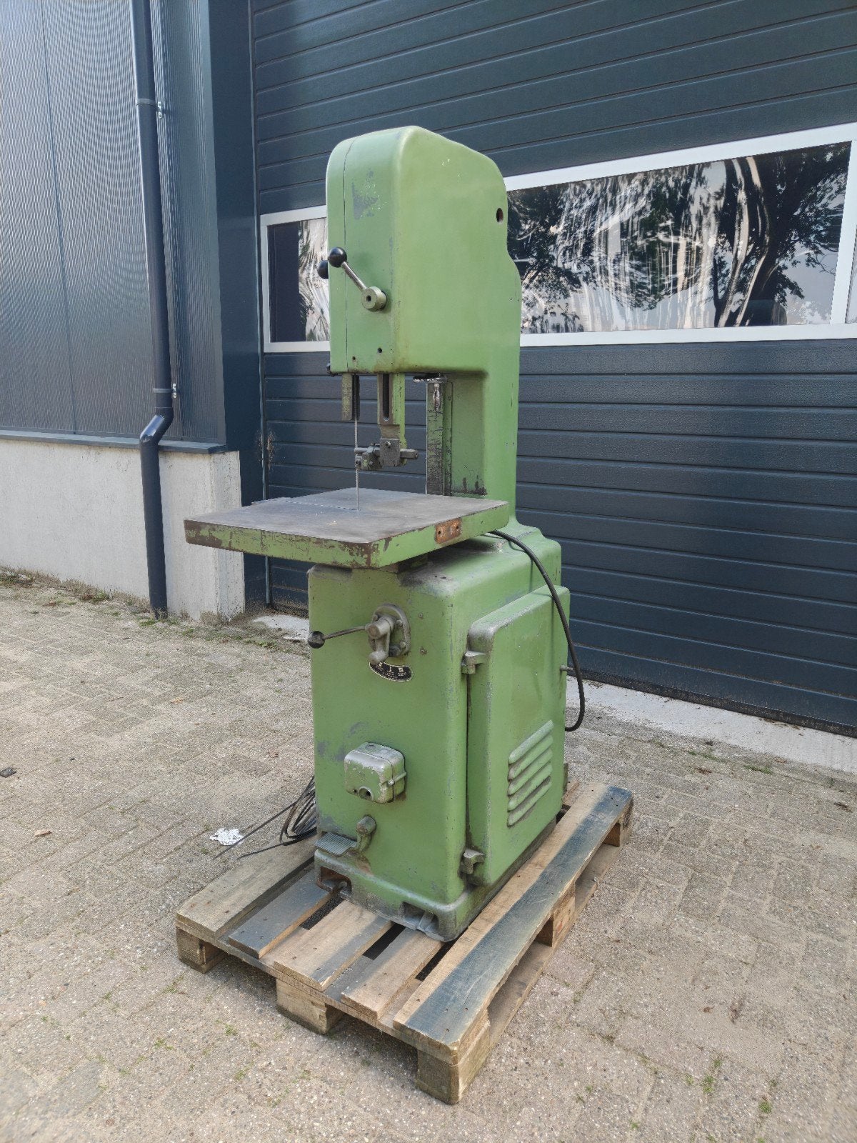 Mössner Rekord lintzaag machine, Ophalen, 70 mm of meer, Mössner Rekord, Lintzaag