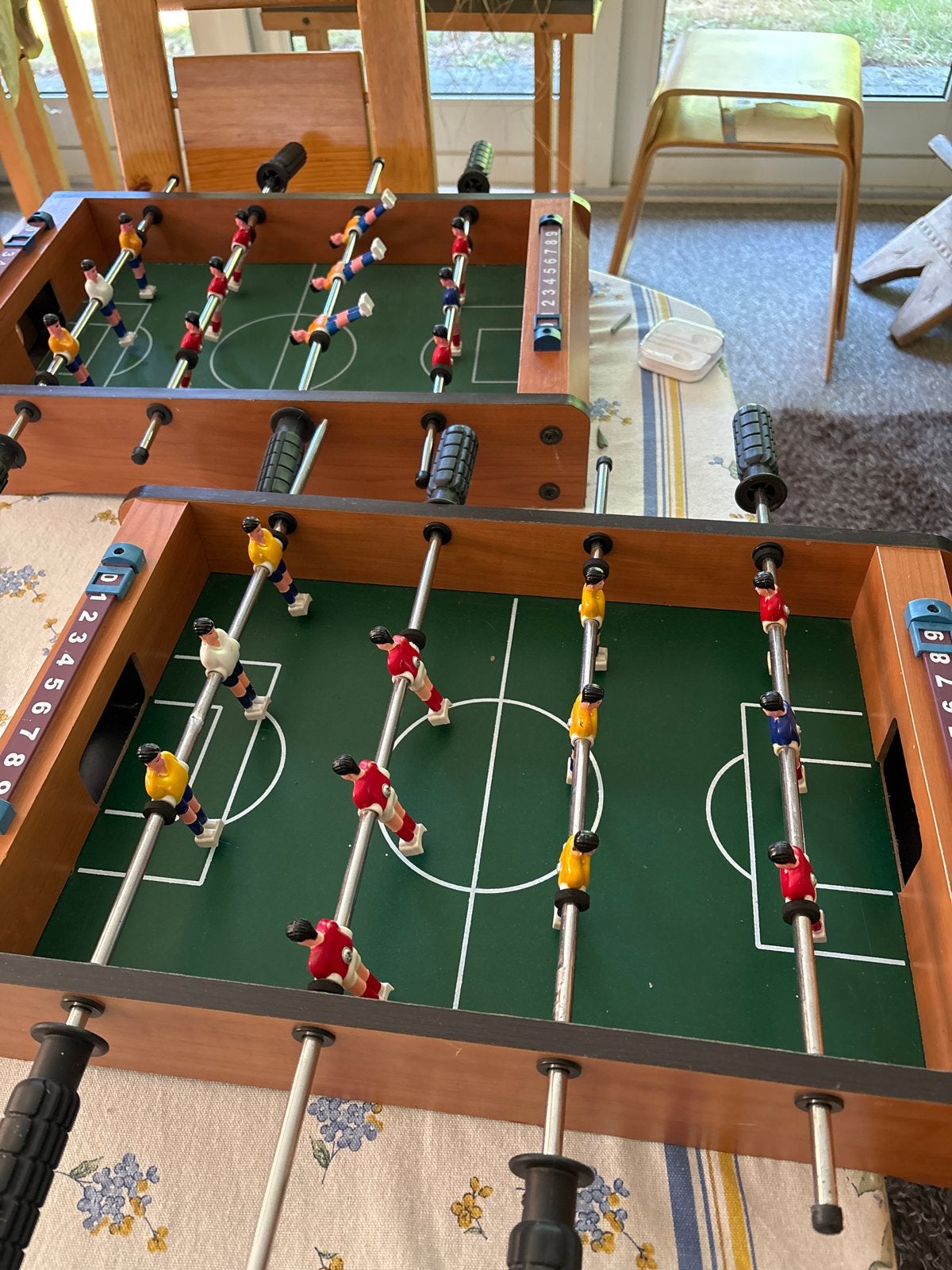 Twee tafelvoetbalspellen - Compact en speelklaar, Ophalen, Gebruikt