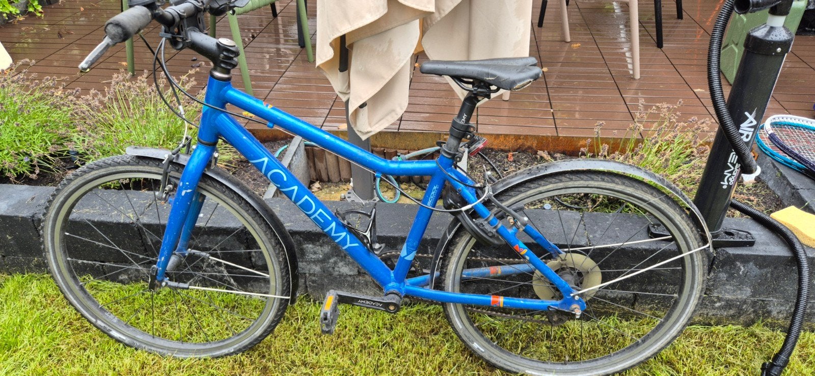 S'COOL Academy kinderfiets - Superlicht. 2 stuks, Fietsen en Brommers, Gebruikt, Velgrem, Ophalen of Verzenden, 20 inch of meer