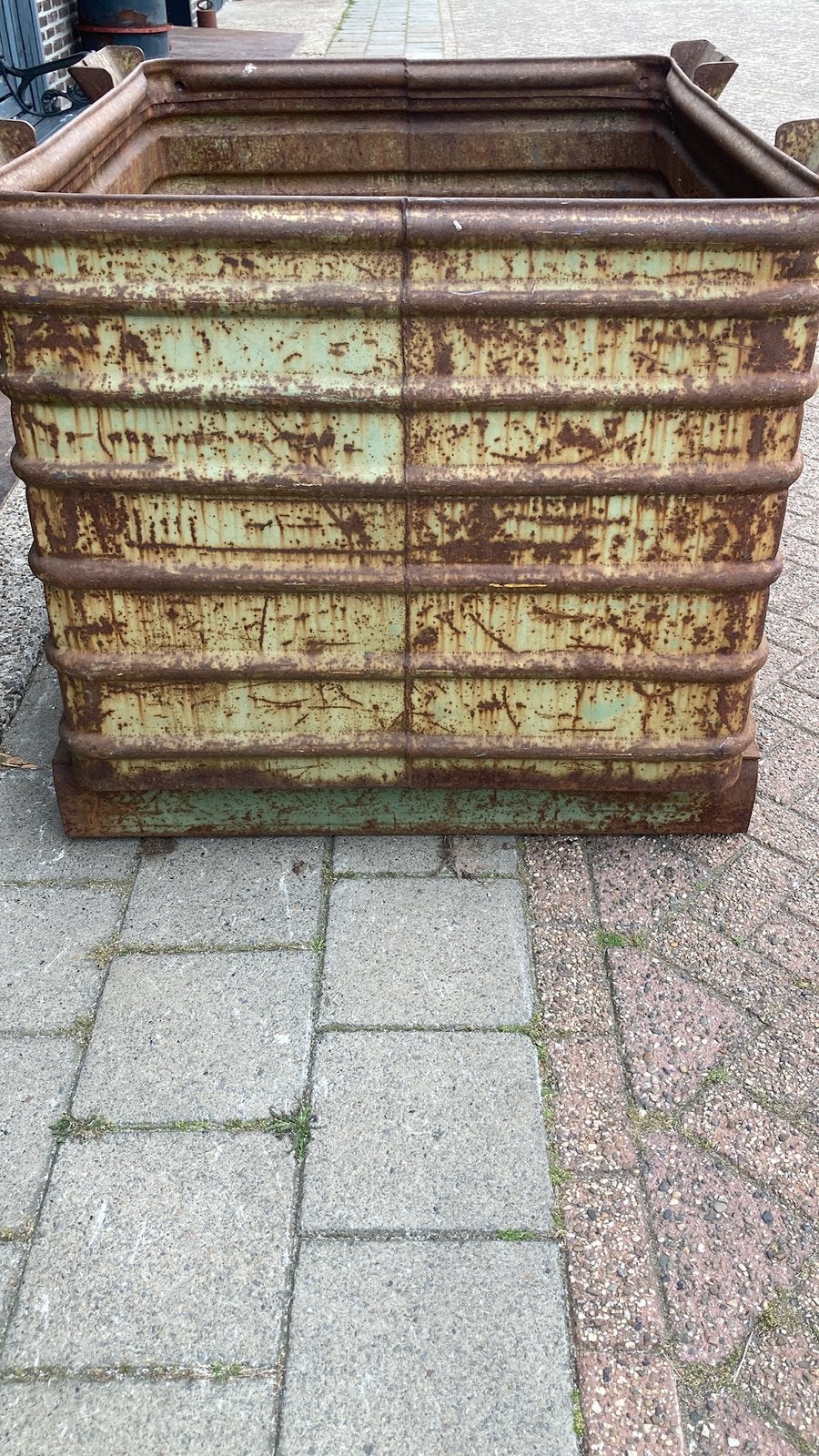 Ijzeren bakken, Ophalen, 100 tot 150 cm, 5 laden of meer, Zo goed als nieuw