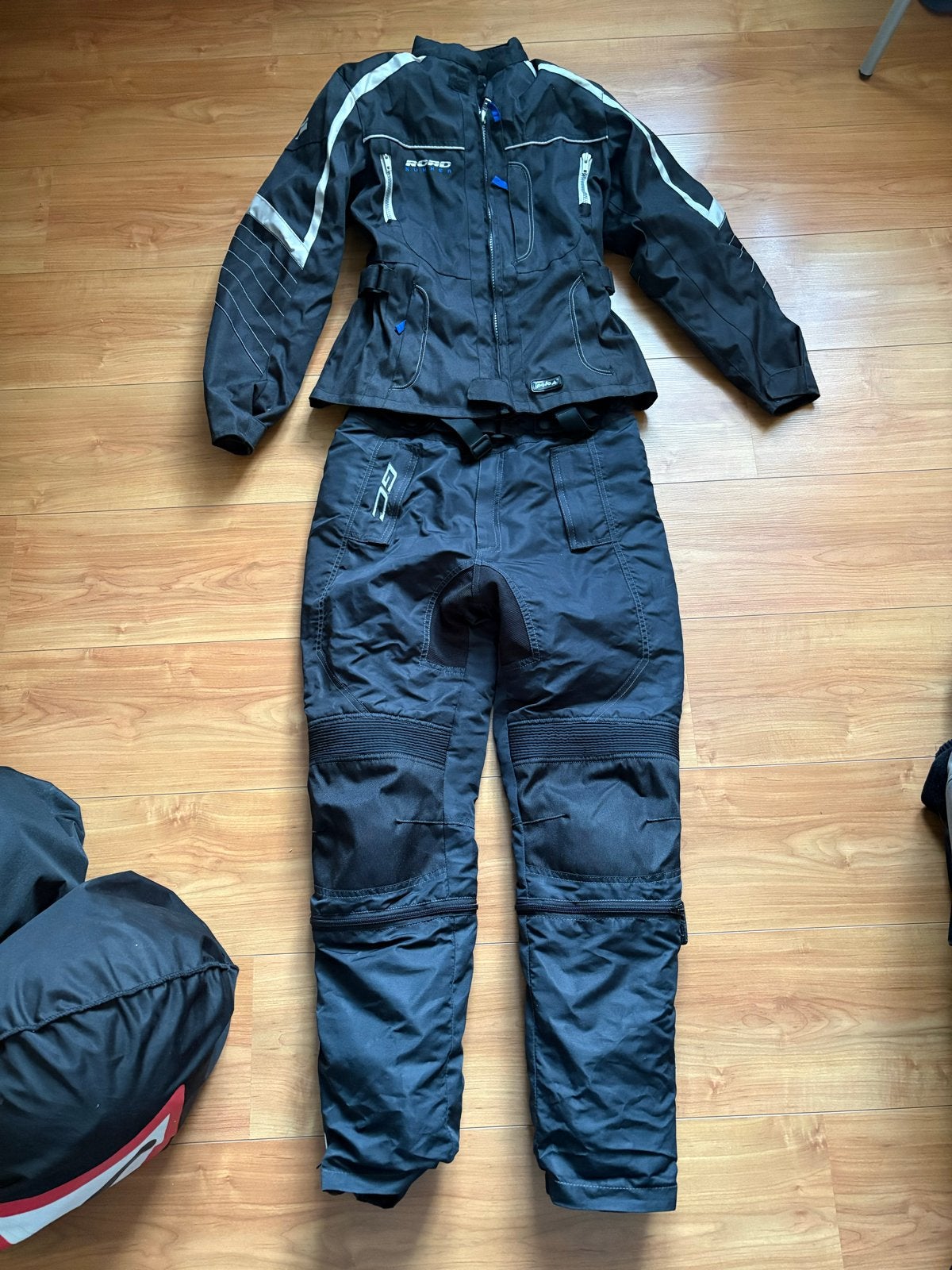 Road motorkleding set (jas en broek) voor kinderen, Motoren, Ophalen, Tweedehands, Kinderen, Jas | textiel