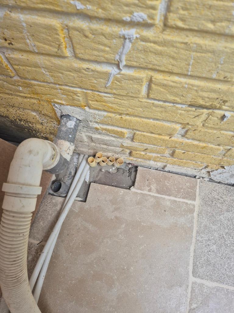 Wie kan water, elektriciteit aanleggen voor plaatsen keuken, Ophalen of Verzenden, Overige typen