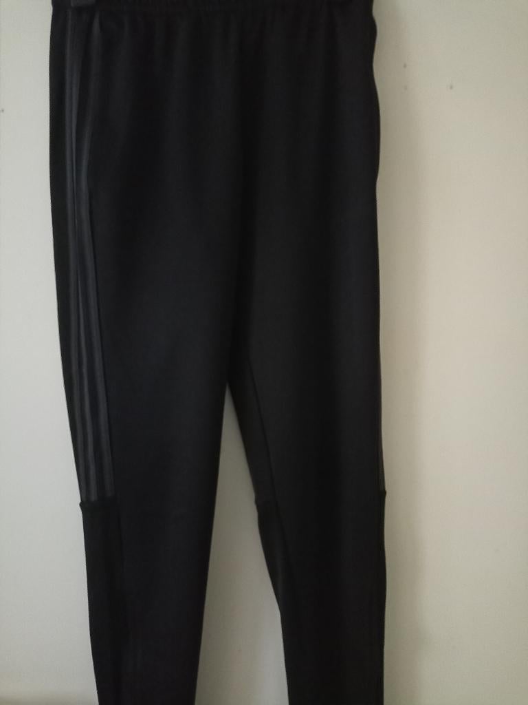 Adidas broek. zwart/zwart. 13-16 jaar, Kleding | Heren, Sportkleding, Zwart, Overige maten, Ophalen of Verzenden, Adidas