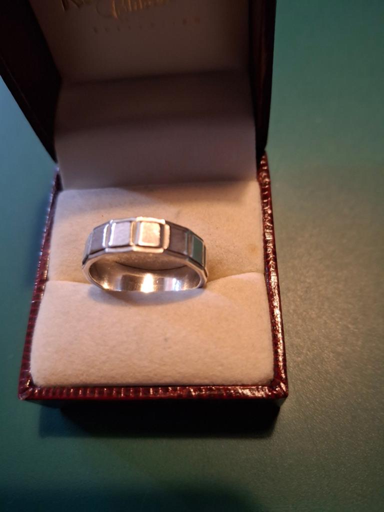 Zilveren ring 18mm, Antiek en Kunst, Ophalen of Verzenden