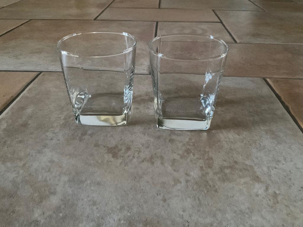 2 Johnnie Walker glazen, Ophalen of Verzenden, Zo goed als nieuw, Overige typen