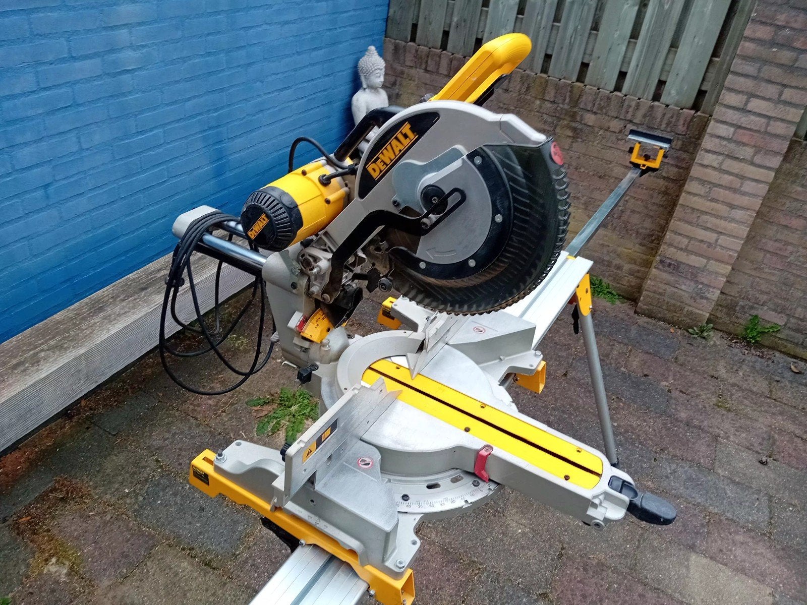 DeWalt DWS780 Afkortzaag met onderstel - Zo goed als nieuw