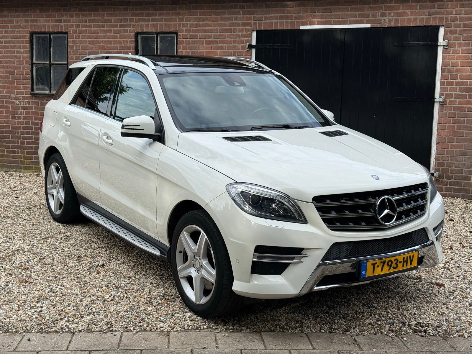 Mercedes-Benz M-Klasse 350 AMG Panoramadak, Automaat, Wit, 11 km/l, Vierwielaandrijving