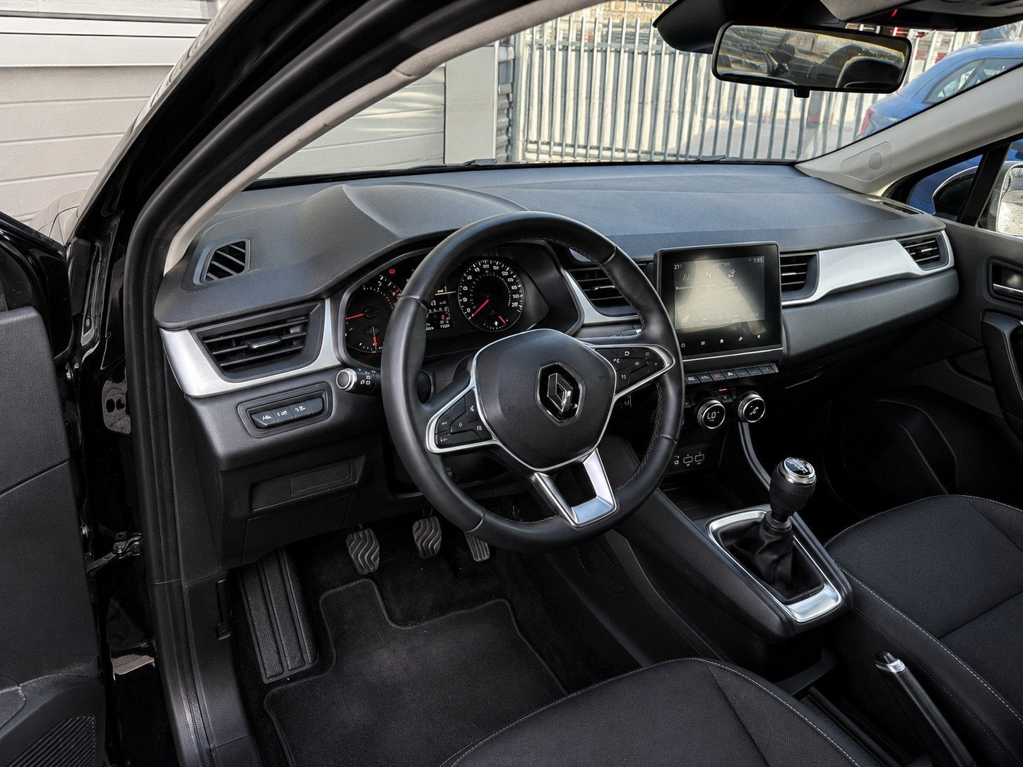 Renault CAPTUR 1.3 TCe 140 | Navigatie | LED | Trekhaak moge, Auto's, Voorwielaandrijving, Stof, Gebruikt, 4 cilinders