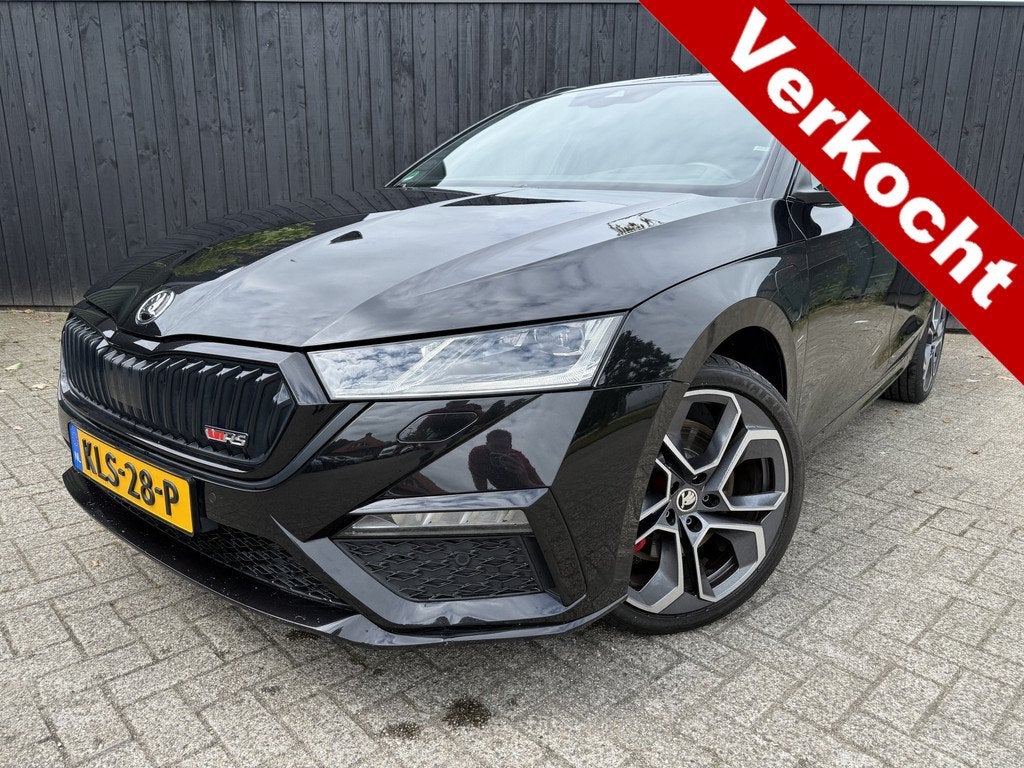 Skoda Octavia Combi 1.4 TSI RS iV PHEV Business (bj 2022), Auto's, Skoda, 12 maanden, Gebruikt, 4 cilinders, Zwart