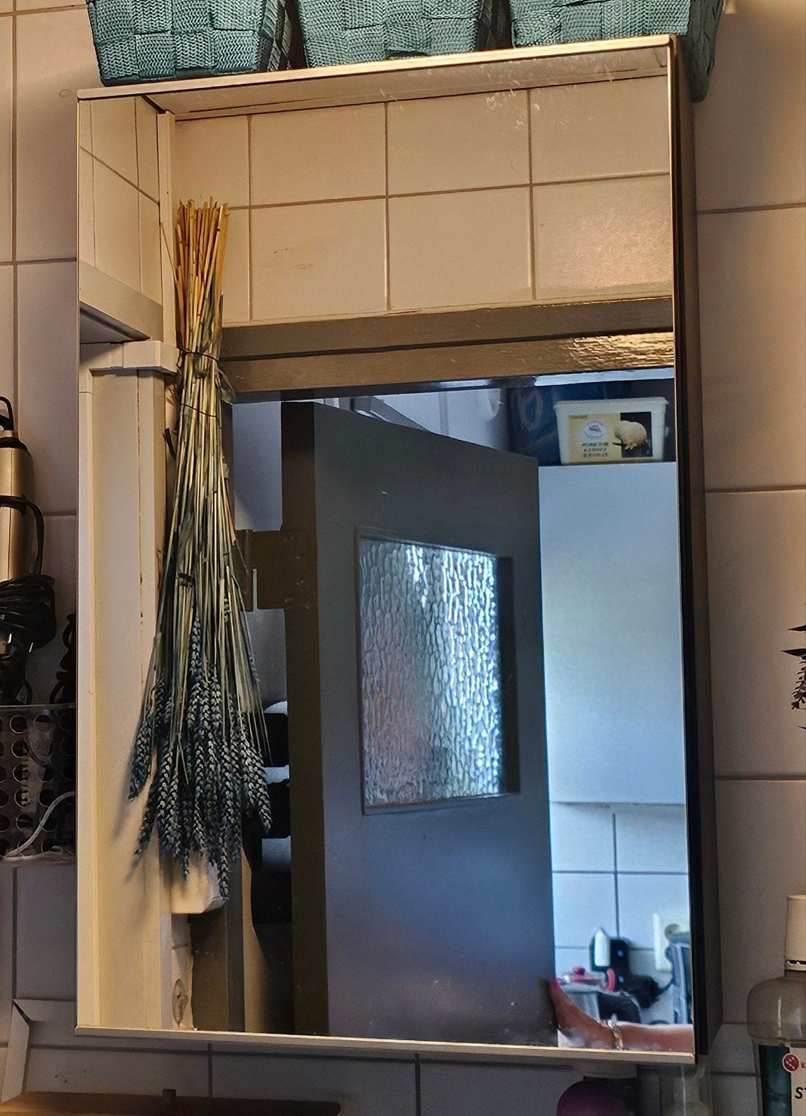 te koop Spiegel badkamerkast met glazen legplaatjes, Ophalen, Rechthoekig, Minder dan 50 cm, Minder dan 100 cm