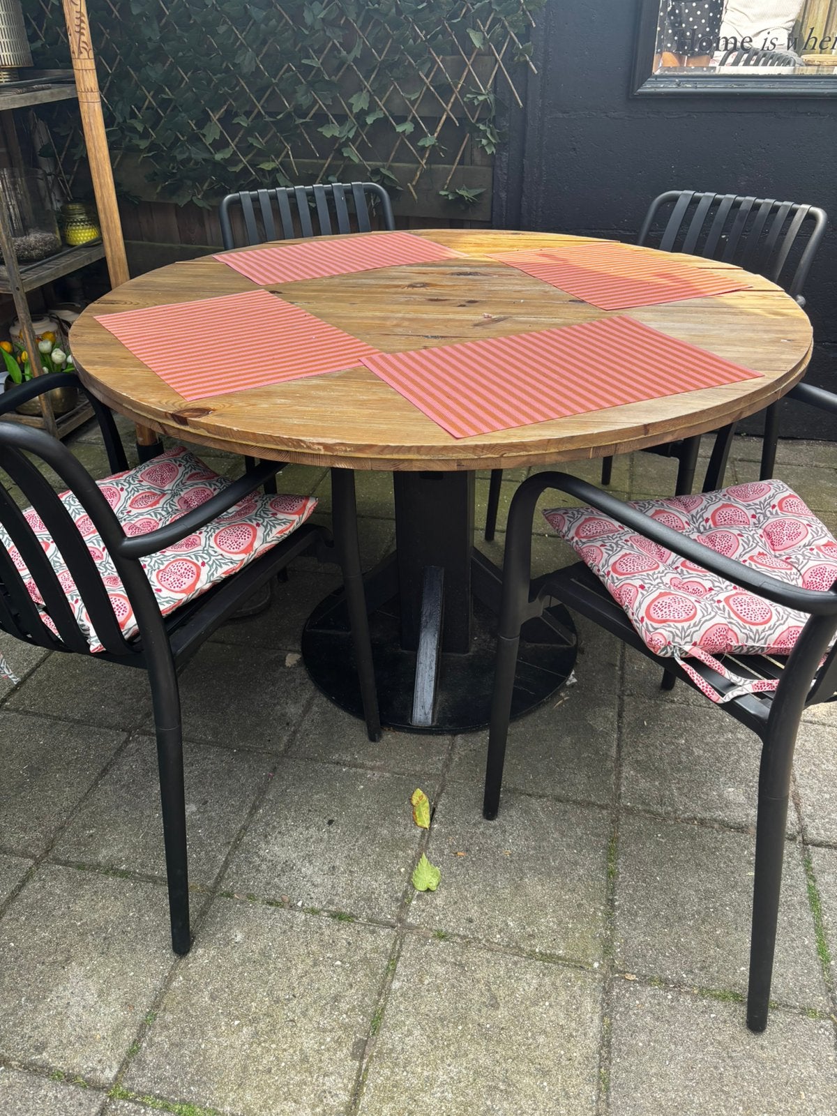 Ronde eettafel(binnen)120 cm, Ophalen, Gebruikt