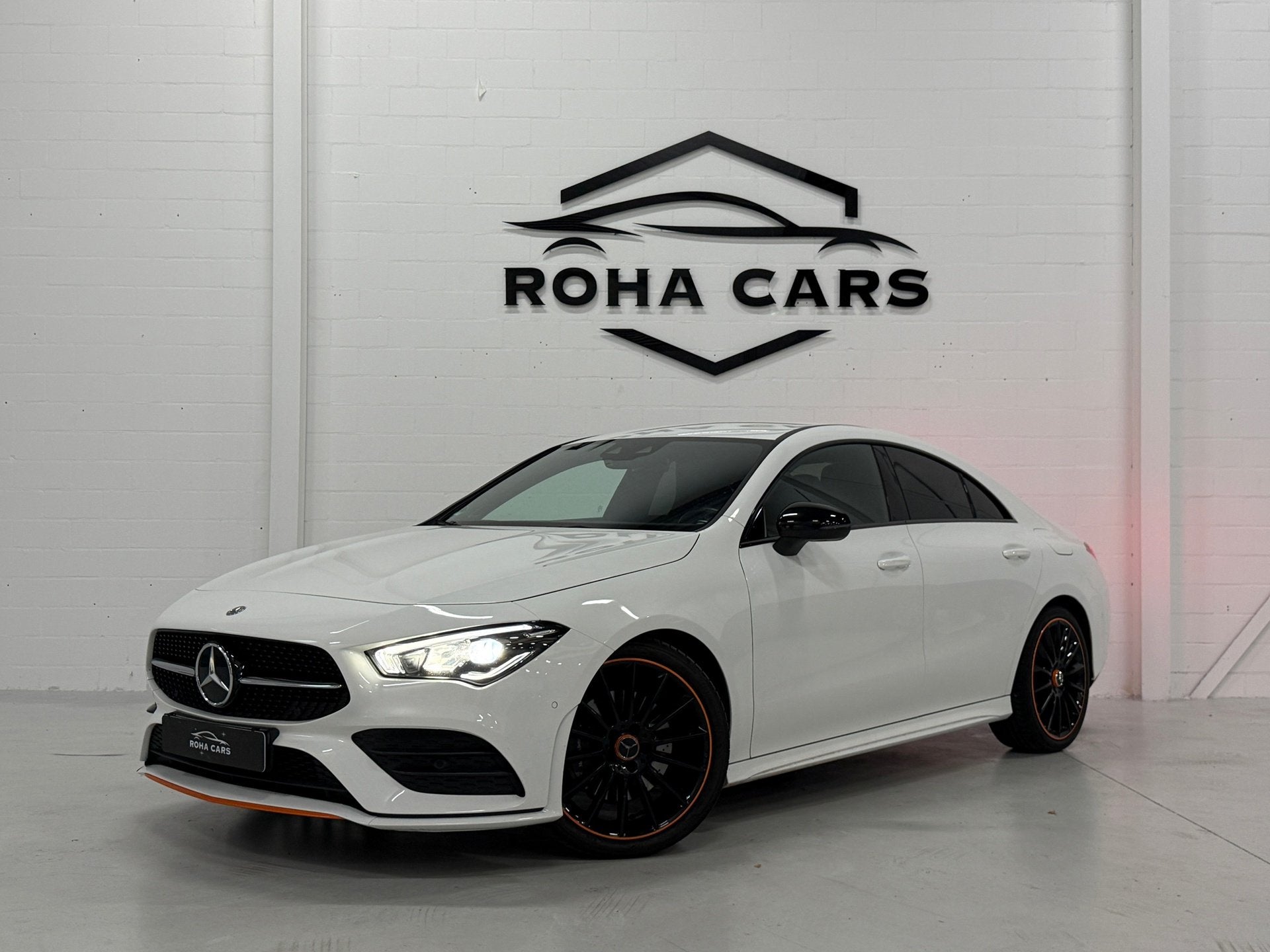 Mercedes-Benz CLA 220 AMG-line Edition 1 Night*Burmester*Cam, Auto's, Gebruikt, Overige brandstoffen, Wit, Bedrijf
