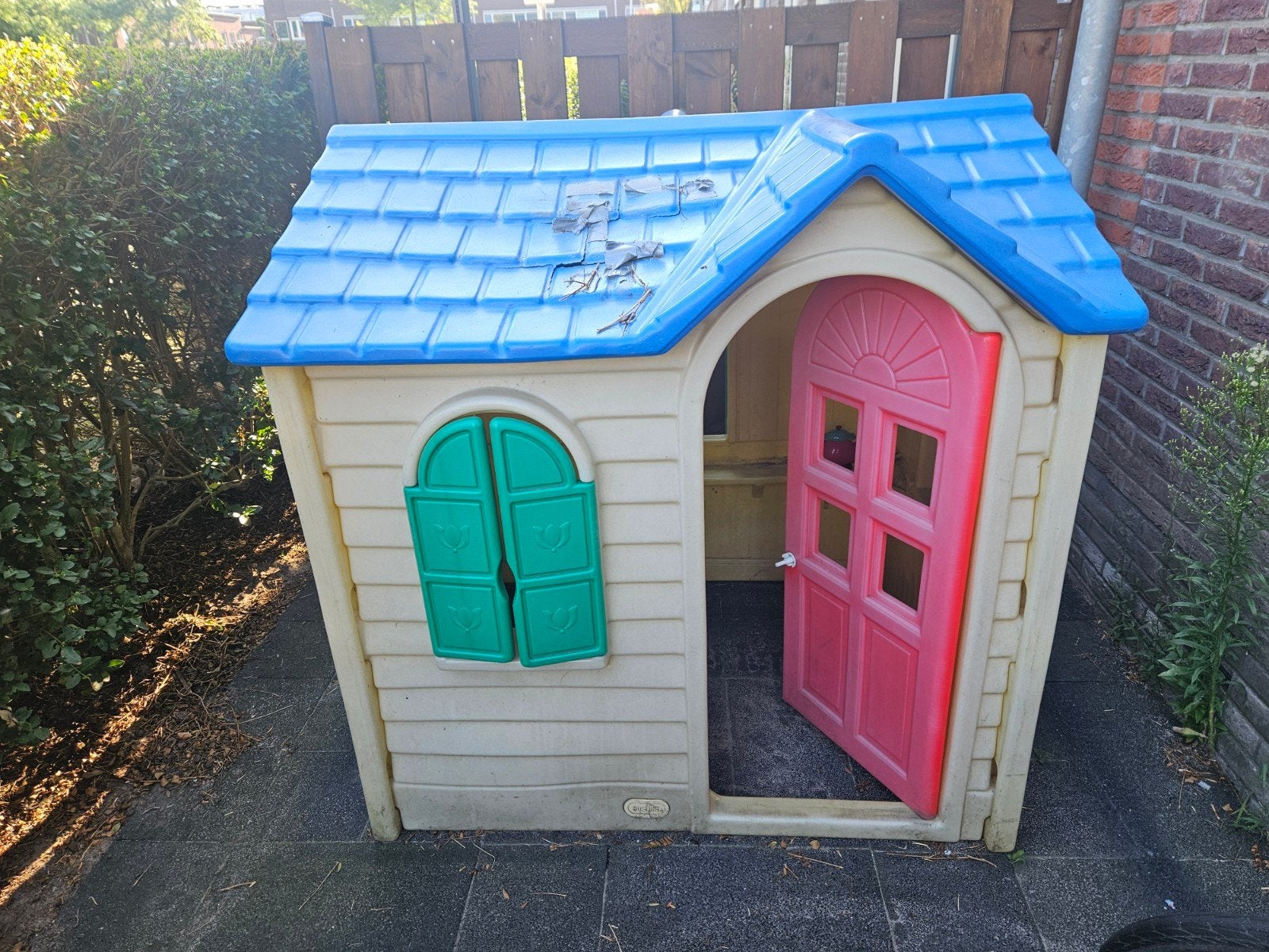 Gratis speelhuisje af te halen in Leidsche Rijn, Ophalen, Gebruikt, Kunststof