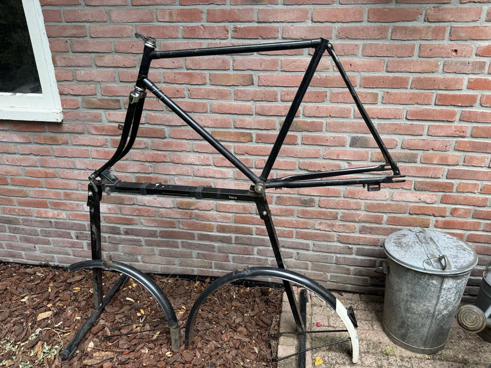 Simplex frame (eind ‘60) met trapas, balhoofd en spatborden, Ophalen, Frame, Gebruikt, Staal