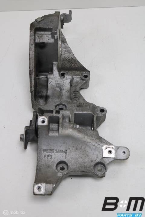 Steun voor dynamo en aircopomp VW Tiguan 5N 03L903143Q, Gebruikt