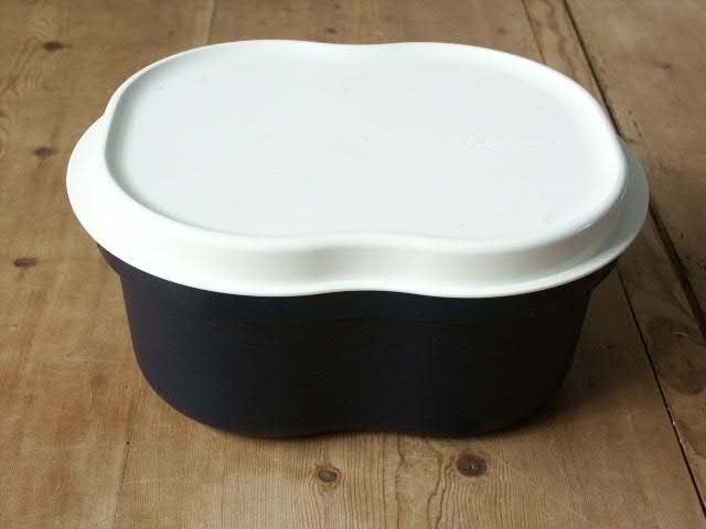 Tupperware Brooddoos ( kleine uitvoering ), Blauw, Ophalen of Verzenden, Zo goed als nieuw, Bus of Trommel