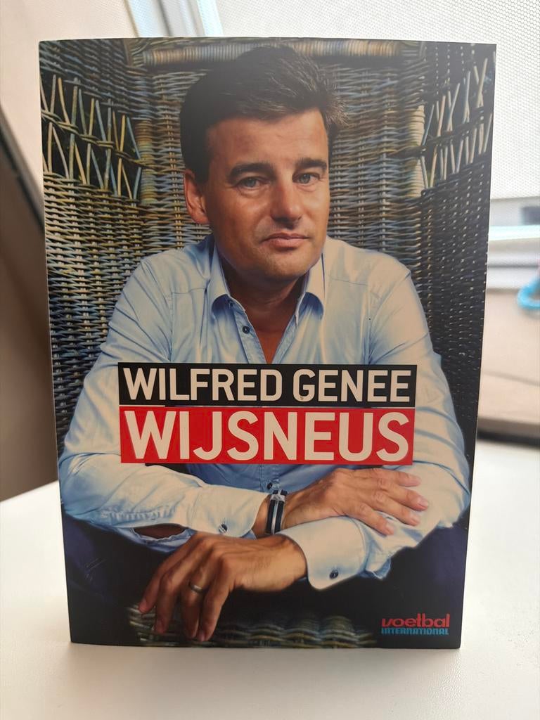 Wilfred Genee - Wijneus (Voetbal International), Boeken, Ophalen of Verzenden, Zo goed als nieuw