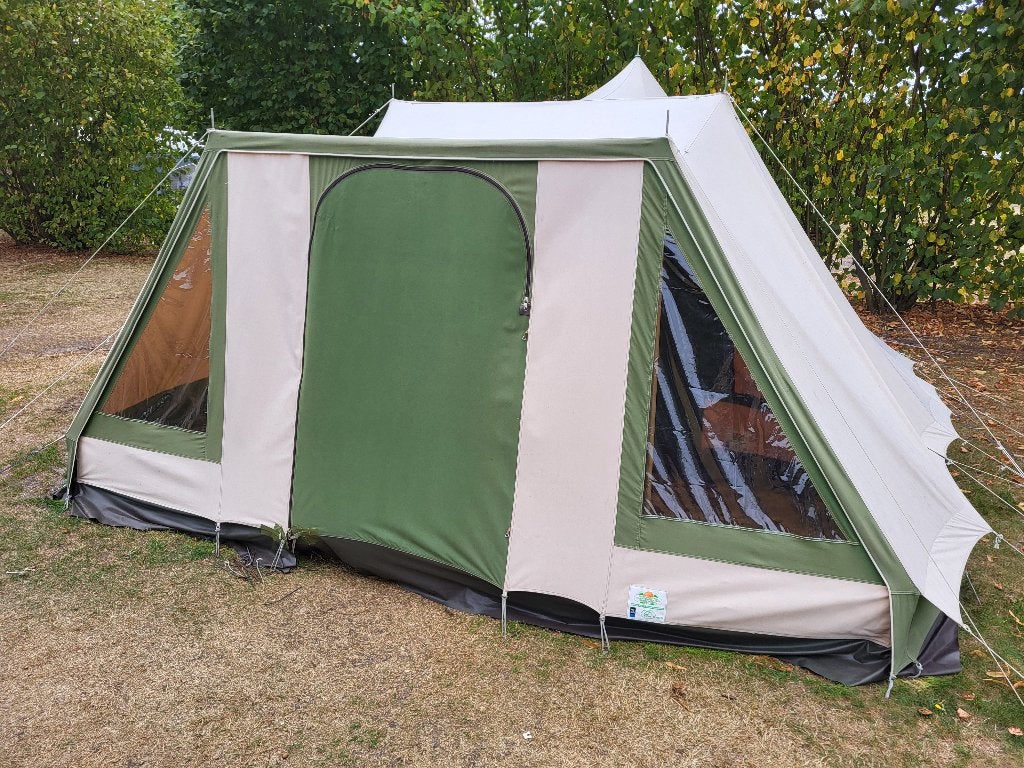 Gratis ESVO Piramidetent, 4/5/6 persoons, Caravans en Kamperen, Tenten, tot en met 6, Gebruikt, Ophalen