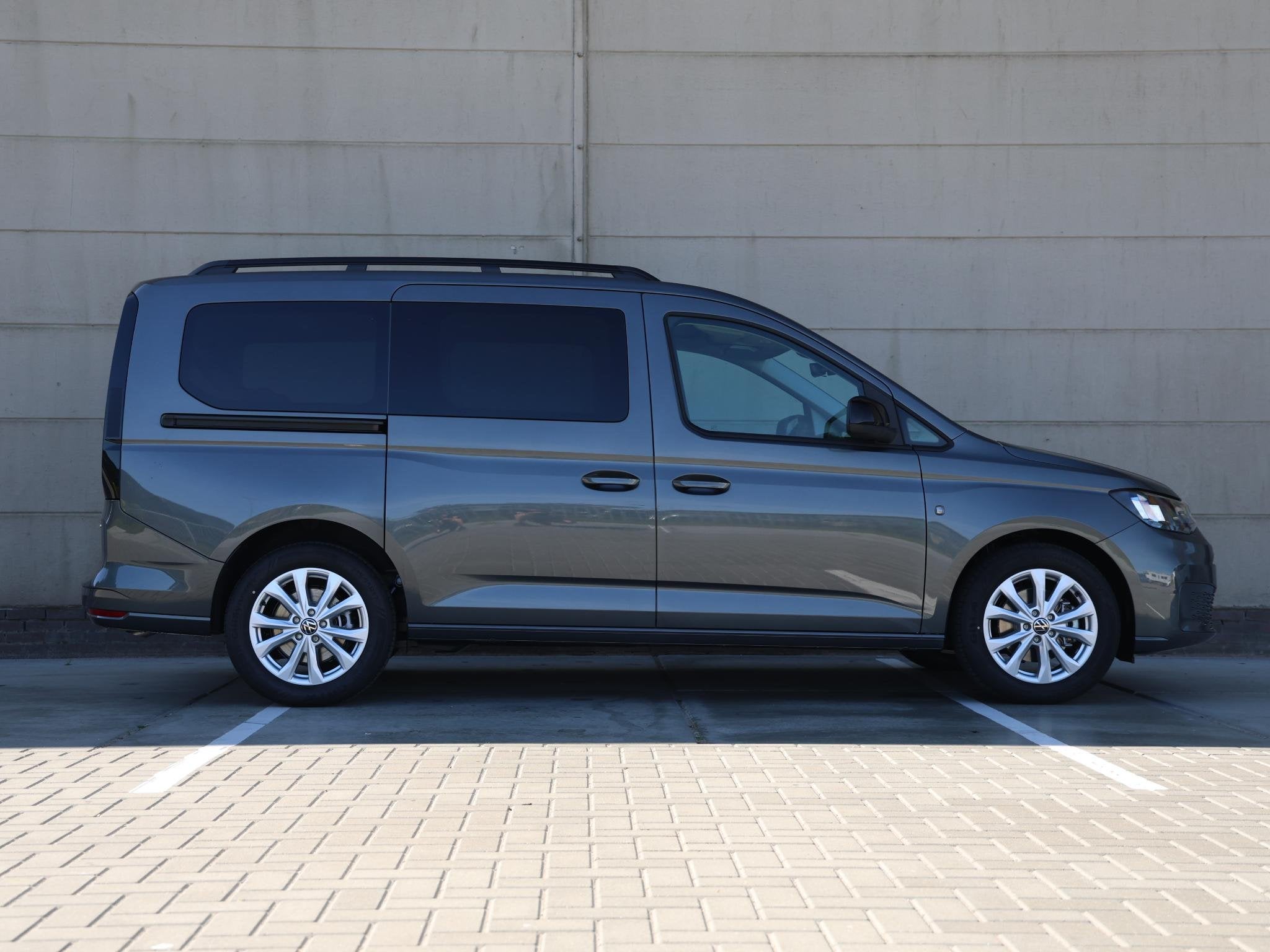 Volkswagen Maxi Life 1.5 eHybrid 150pk DSG | Airco | 7 perso, Stof, 1498 cc, 150 pk, 150 min