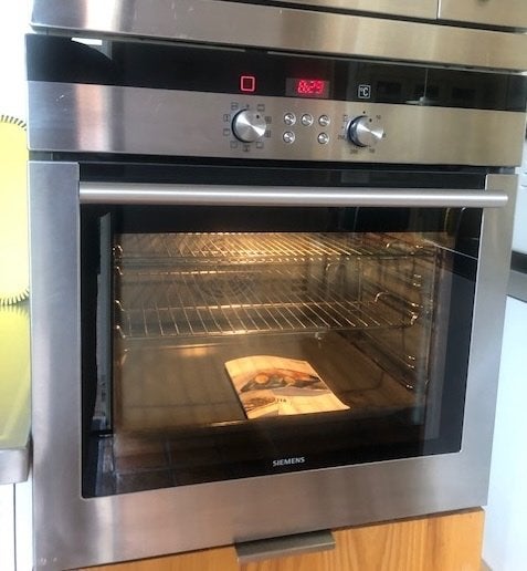 Siemens HB 330.50 hetelucht inbouw oven met grill., Ophalen, Gebruikt, Hete lucht, 60 cm of meer