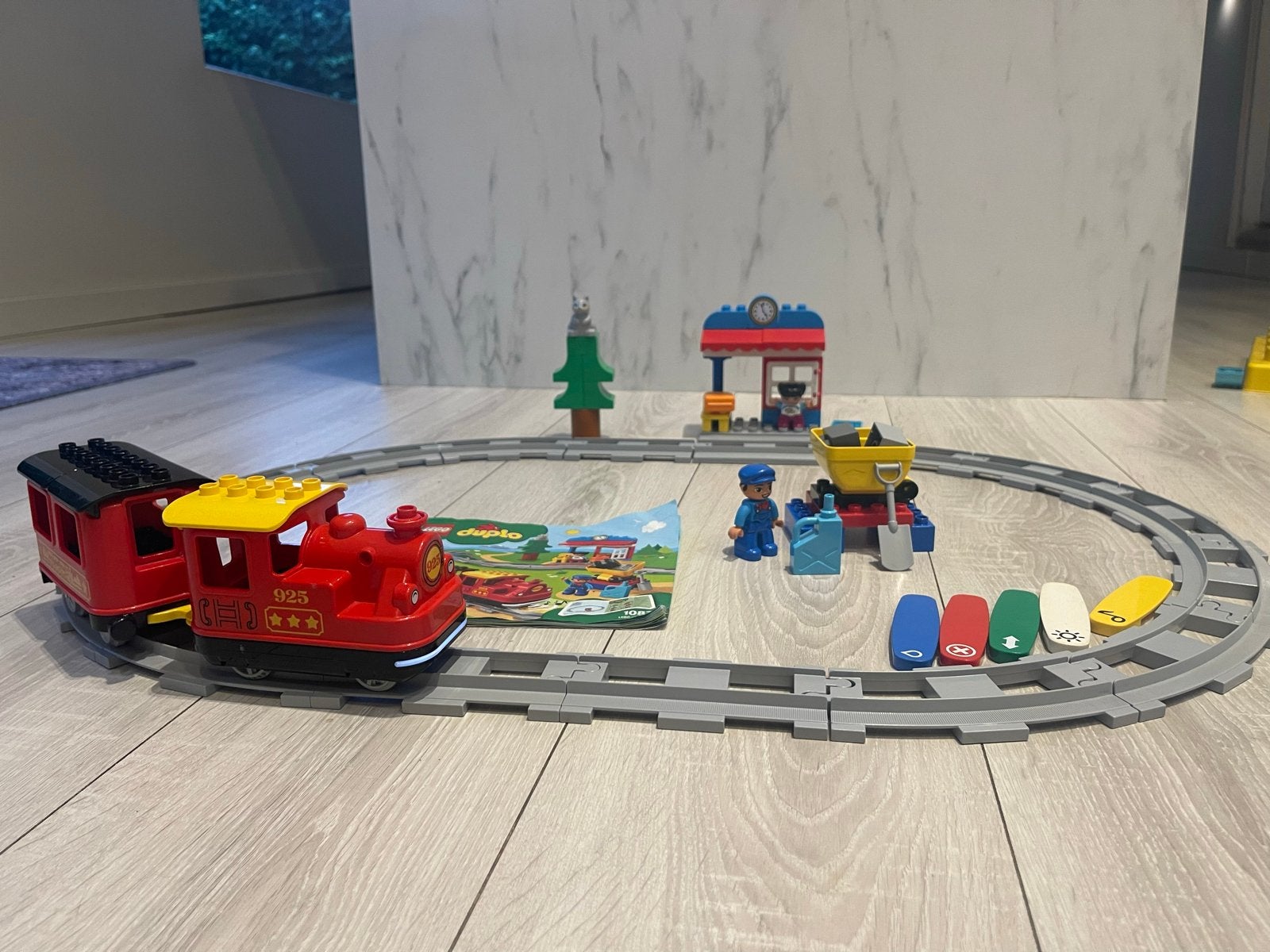 Lego Duplo Stoomtrein 10874 met rails en accessoires, Ophalen of Verzenden, Zo goed als nieuw