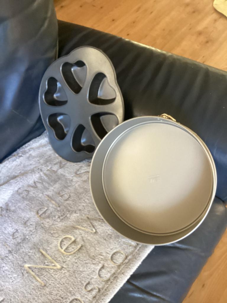 Springvorm en hartjesvorm bakvormen set, Ophalen of Verzenden, Gebruikt