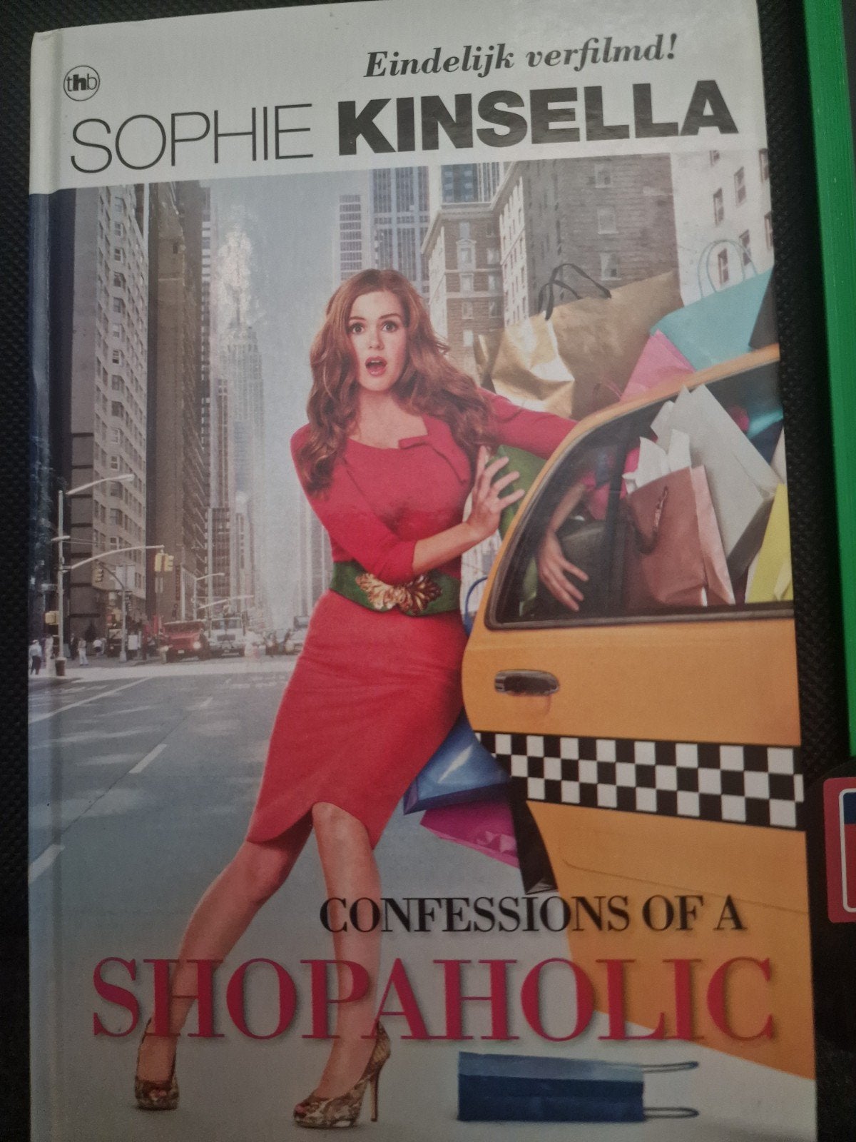 Confessions of a Shopaholic - Sophie Kinsella, Europa overig, Ophalen of Verzenden, Sophie Kinsella, Gelezen