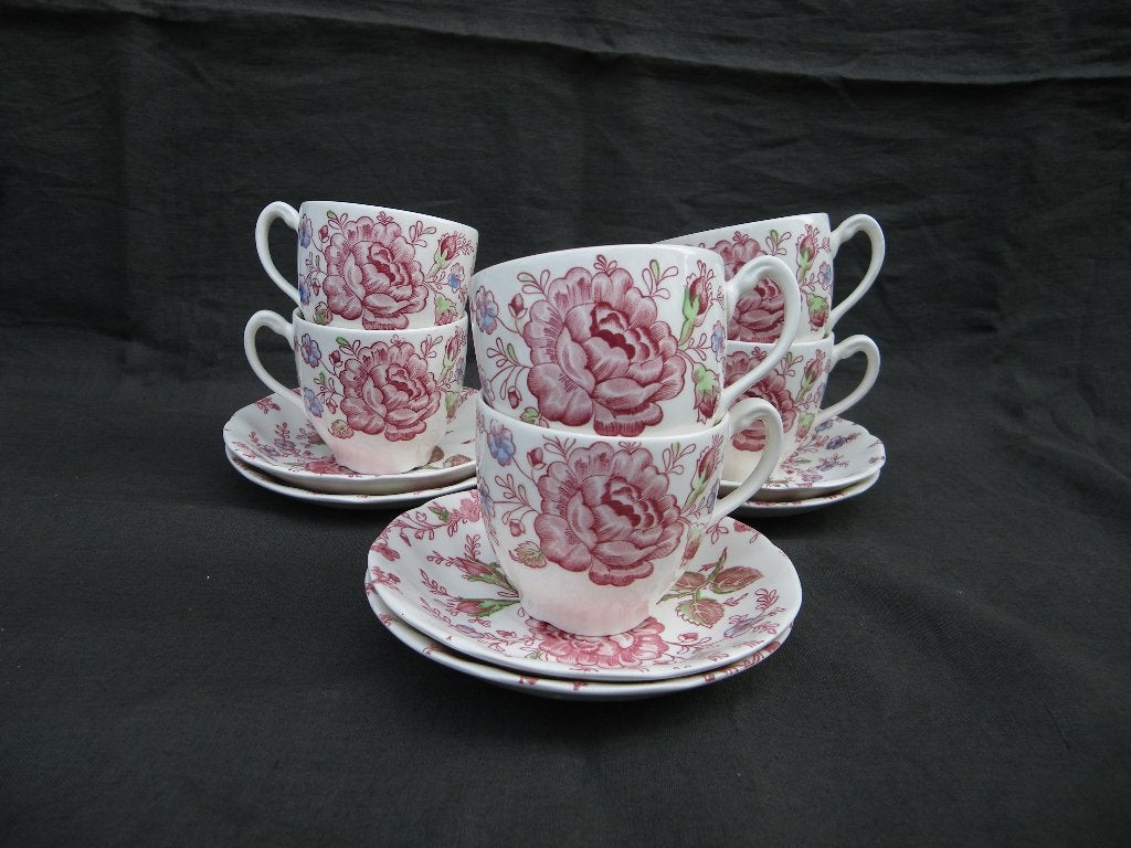 Johnson Brothers/Bros ROSE CHINTZ  Koffie kop en schotels, Gebruikt, Ophalen of Verzenden, Overige stijlen, Kop(pen) en/of Schotel(s)