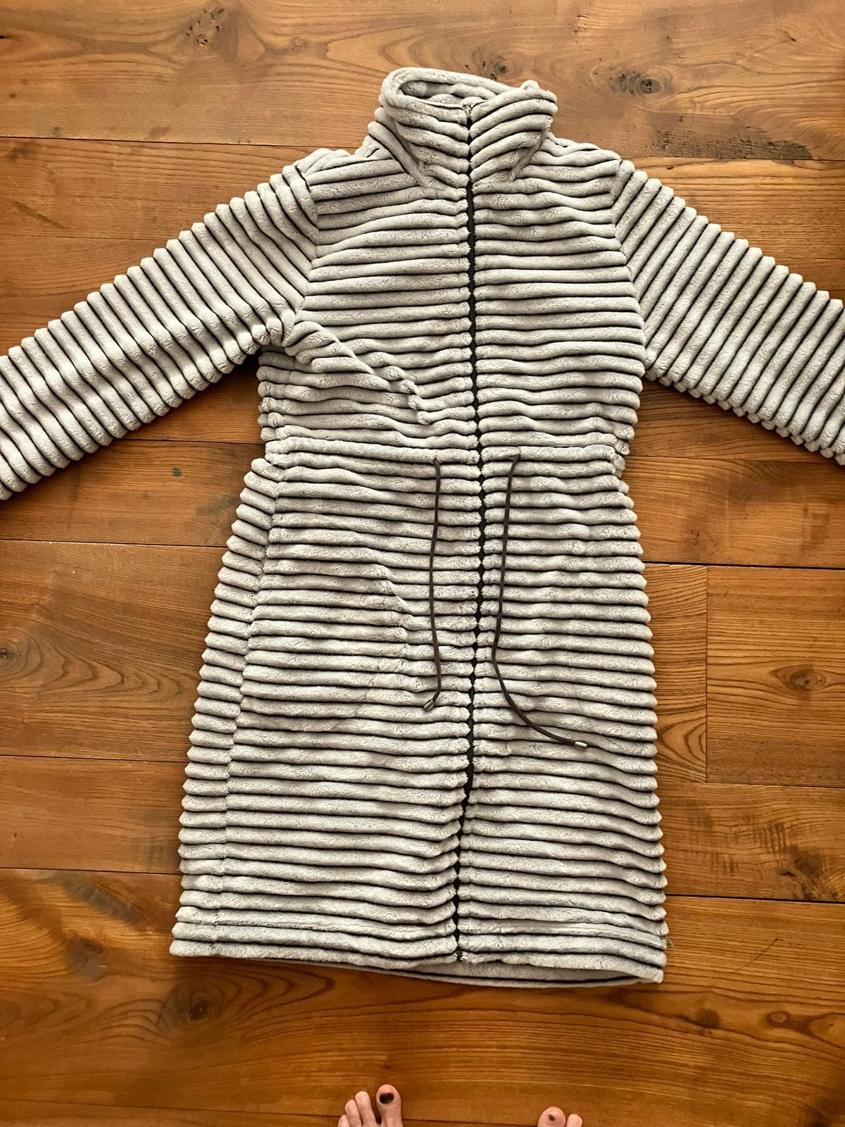 Dames badjas, Rebelle, fleece M, met rits, grijs/wit, Zgan, Kleding | Dames, Pyjama's, Rebelle, Ophalen, Zo goed als nieuw, Maat 38/40 (M)