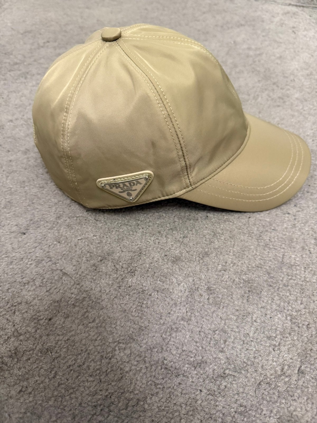 Prada Pet - Beige, Ophalen of Verzenden, Nieuw