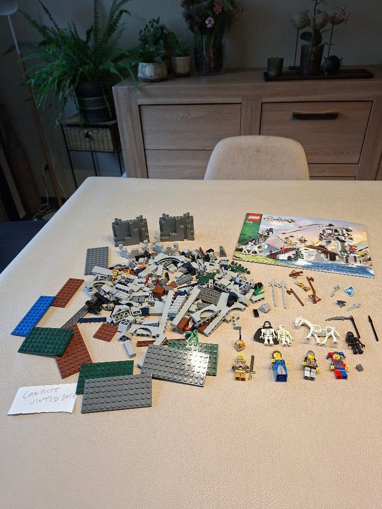 Lego castle 7079 Drawbridge Defense, Lego, Ophalen of Verzenden, Zo goed als nieuw, Inclusief accessoires