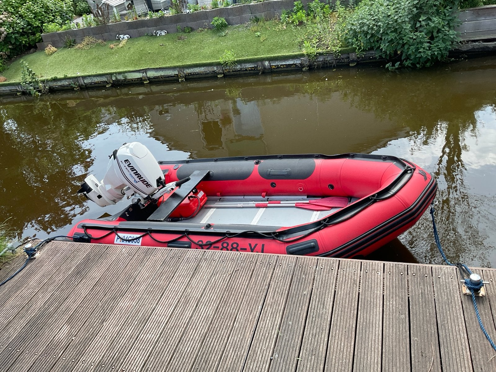 Foto 2 van Rubberboot Quicksilver HD 380 + 25pk e tec + trailer + xtras