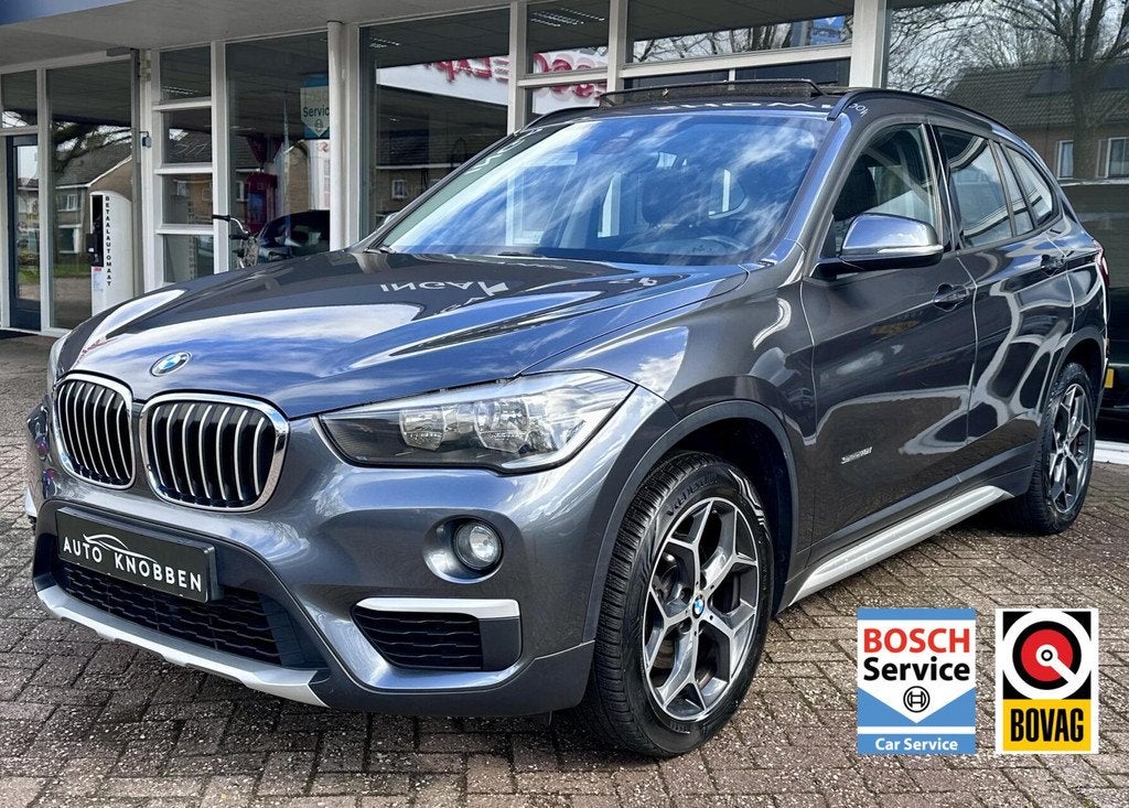 BMW X1 sDrive18i xLine Leer, Pano, Climat, Navi, Bluetooth,, Auto's, BMW, Gebruikt, 1370 kg, Leder, Bedrijf