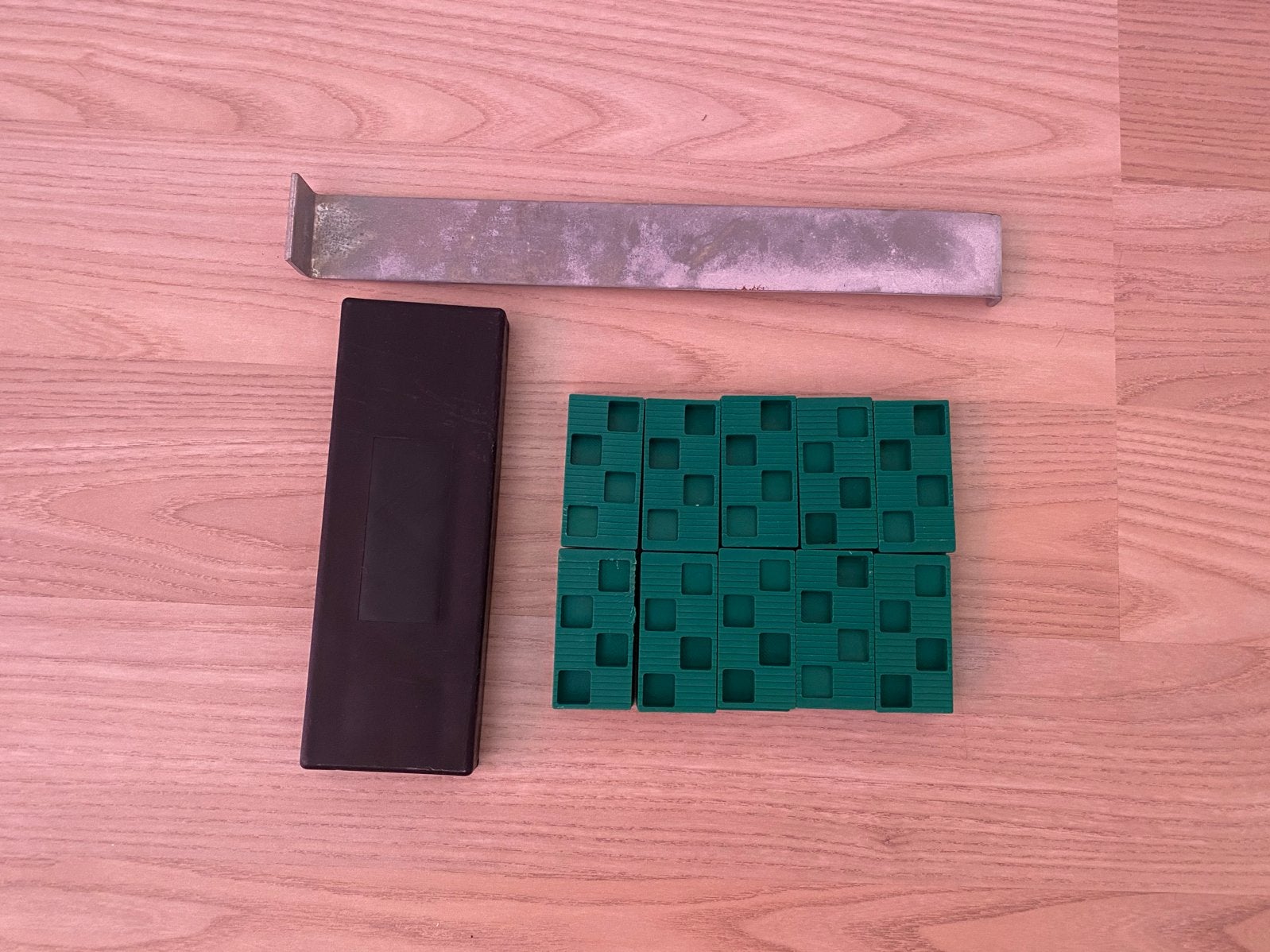 Legset voor laminaat / parket (aanslagijzer, wiggen, slagblo, Ophalen, Gebruikt, Gereedschapsset