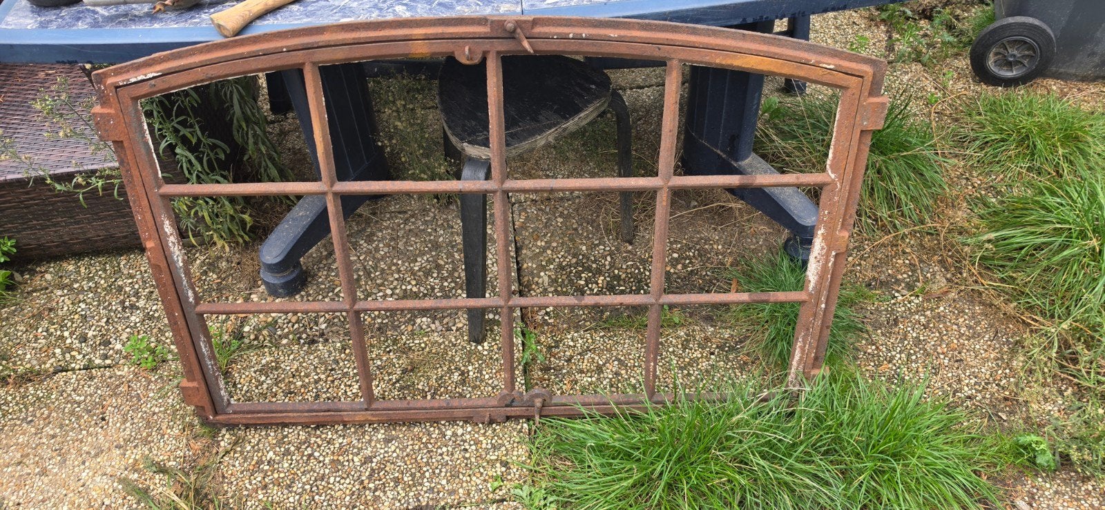 Oude stalramen (2 stuks) - Rustieke uitstraling, Ophalen, Gevelraam of Ruit, Gebruikt, 80 tot 120 cm