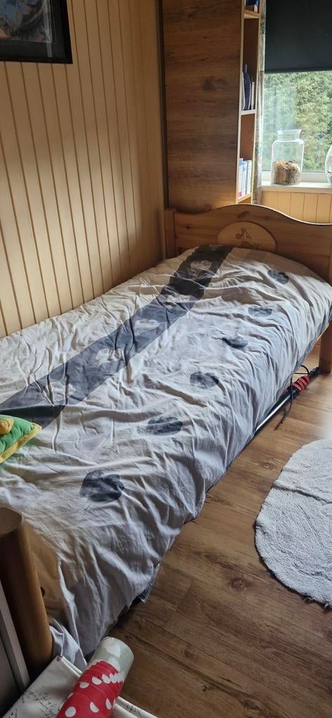 Eenpersoonsbed Mickey Mouse 90x200, 85 tot 100 cm, Zo goed als nieuw, 180 cm of meer, Ophalen