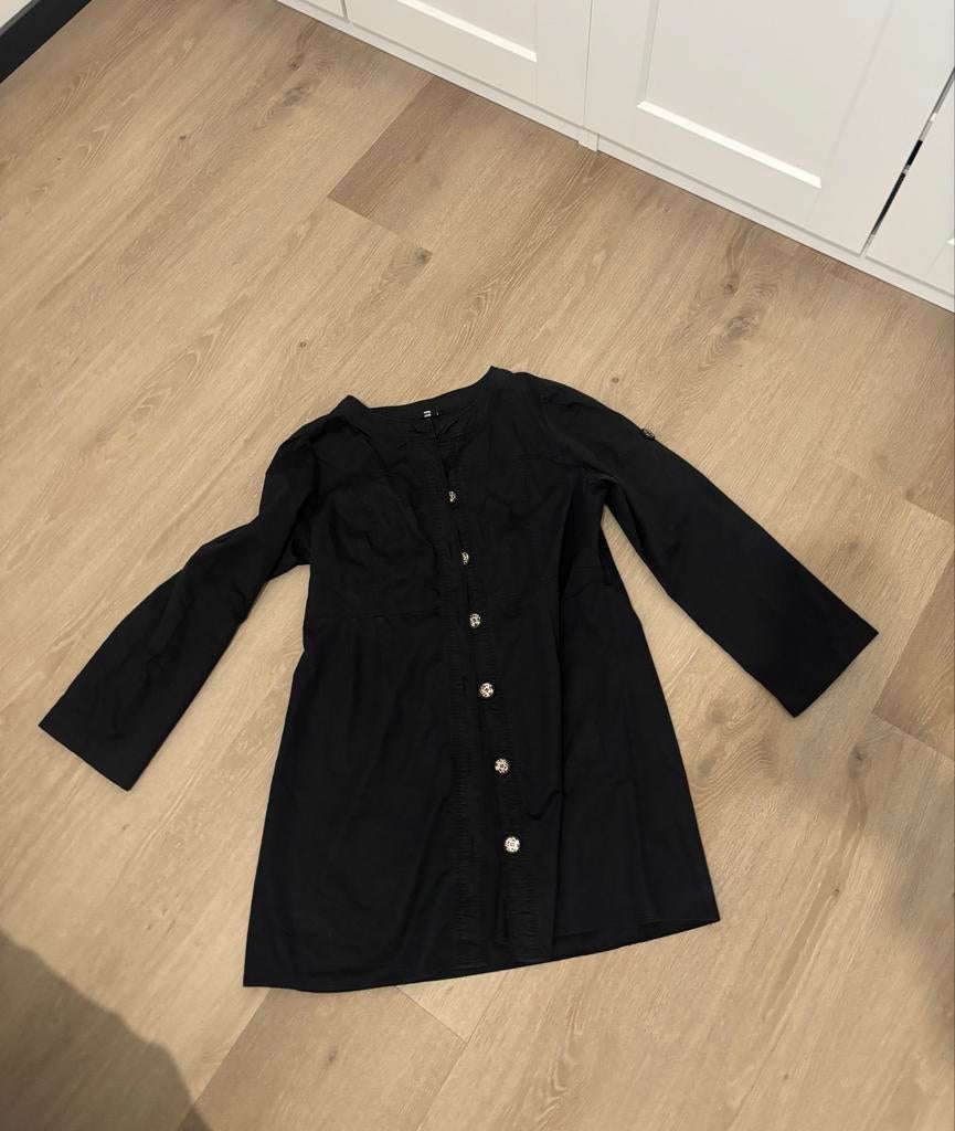 Zwarte jurk met knopen, Maat 38/40 (M), Zwart, Ophalen of Verzenden, Gedragen